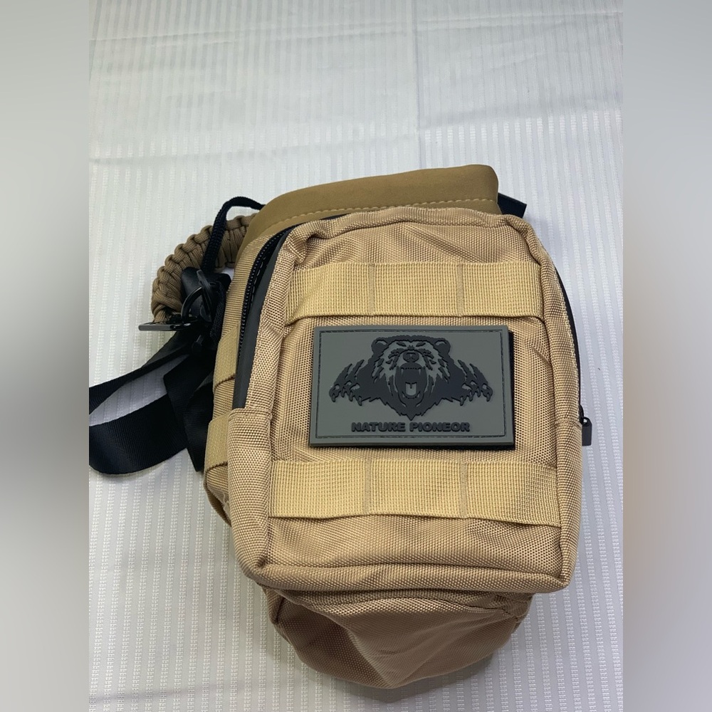 NATURE PIONEOR  Tactical Water Bottle Pouch. EC. Tan/ Blk